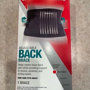 Mueller Adjustable Back Brace in Black